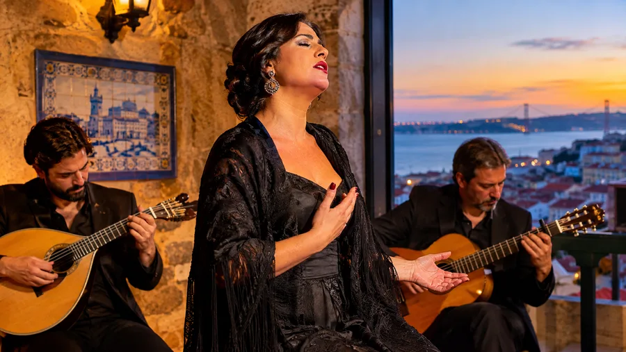 Sławni śpiewacy fado: Legendarne głosy portugalskiego fado